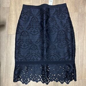 Elegant Navy Blue Lace Pencil Skirt NWT size 4